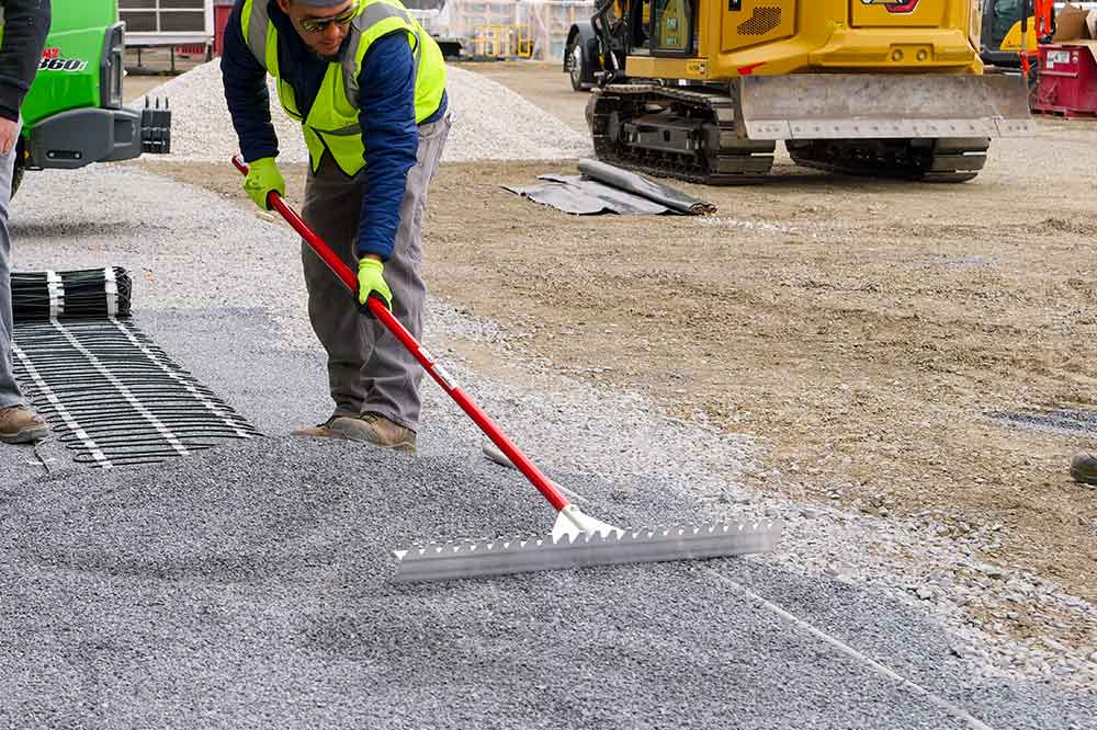 Quick-E-Grade Rake – Pave Tool Innovators Canada