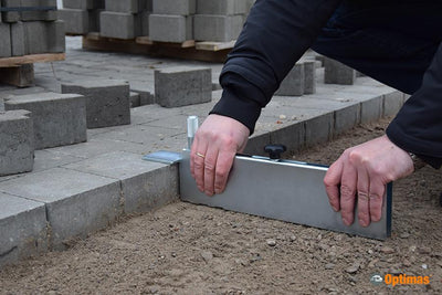 Maxi Gauge is a hand screeder to set your base for pavers